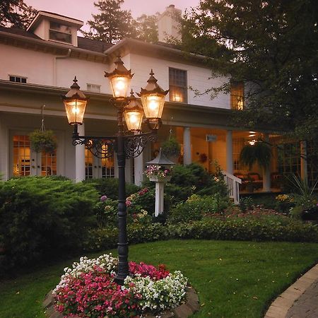 Brockamour Manor Bed And Breakfast Niagara-on-the-Lake Kültér fotó
