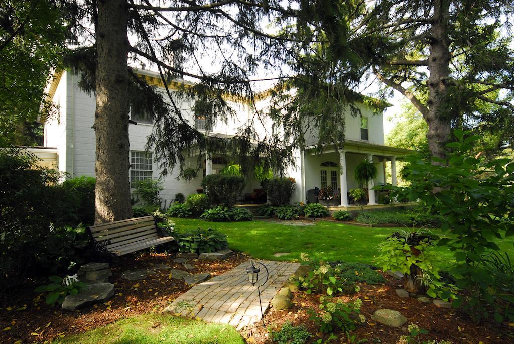 Brockamour Manor Bed And Breakfast Niagara-on-the-Lake Kültér fotó