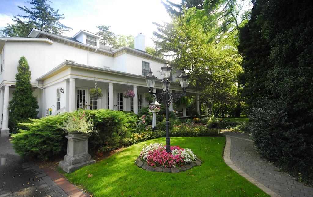 Brockamour Manor Bed And Breakfast Niagara-on-the-Lake Kültér fotó